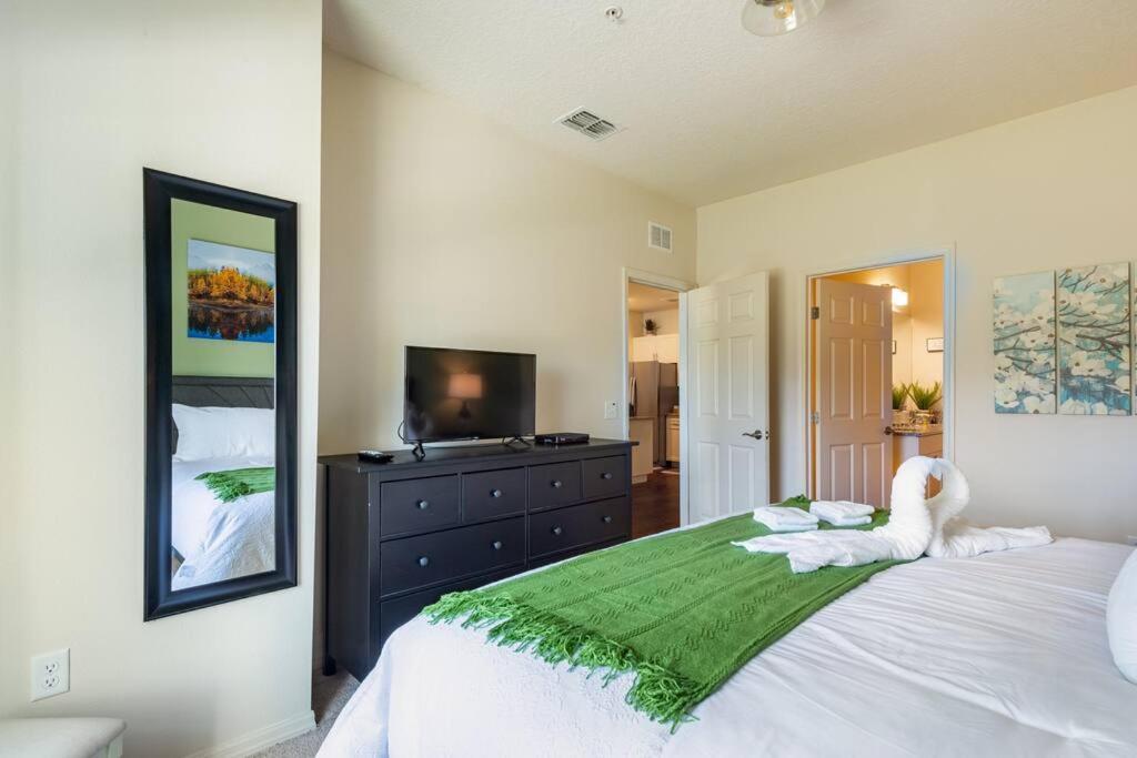 Super Comfy And Spacious 3 Bedroom 10 Minutes From Disney, With Major Shopping 4 Minutes Away Kissimmee Luaran gambar
