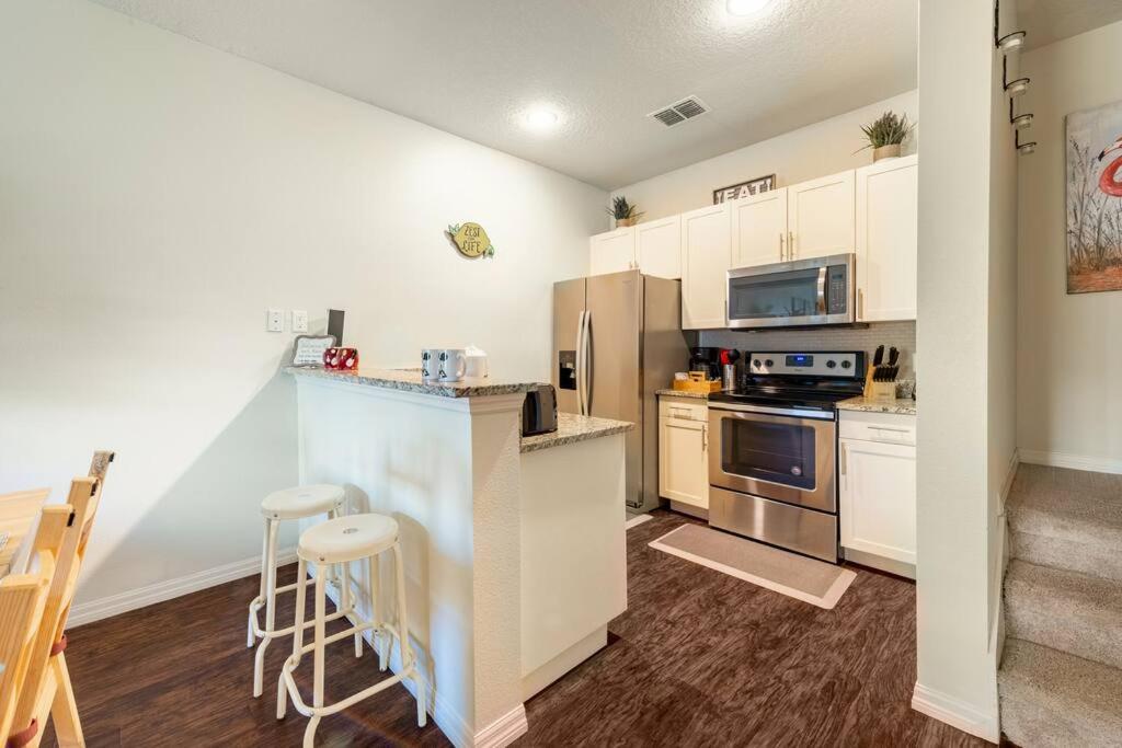 Super Comfy And Spacious 3 Bedroom 10 Minutes From Disney, With Major Shopping 4 Minutes Away Kissimmee Luaran gambar