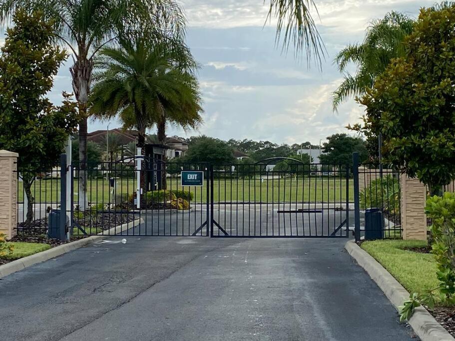 Super Comfy And Spacious 3 Bedroom 10 Minutes From Disney, With Major Shopping 4 Minutes Away Kissimmee Luaran gambar