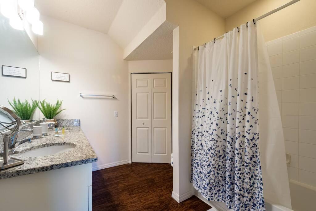 Super Comfy And Spacious 3 Bedroom 10 Minutes From Disney, With Major Shopping 4 Minutes Away Kissimmee Luaran gambar