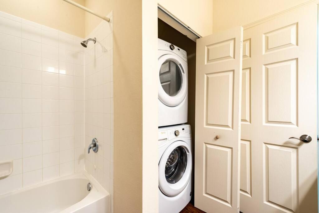 Super Comfy And Spacious 3 Bedroom 10 Minutes From Disney, With Major Shopping 4 Minutes Away Kissimmee Luaran gambar